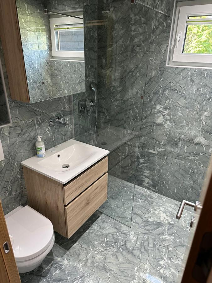 Bovecenter Apartments Kaninska Vas Екстер'єр фото